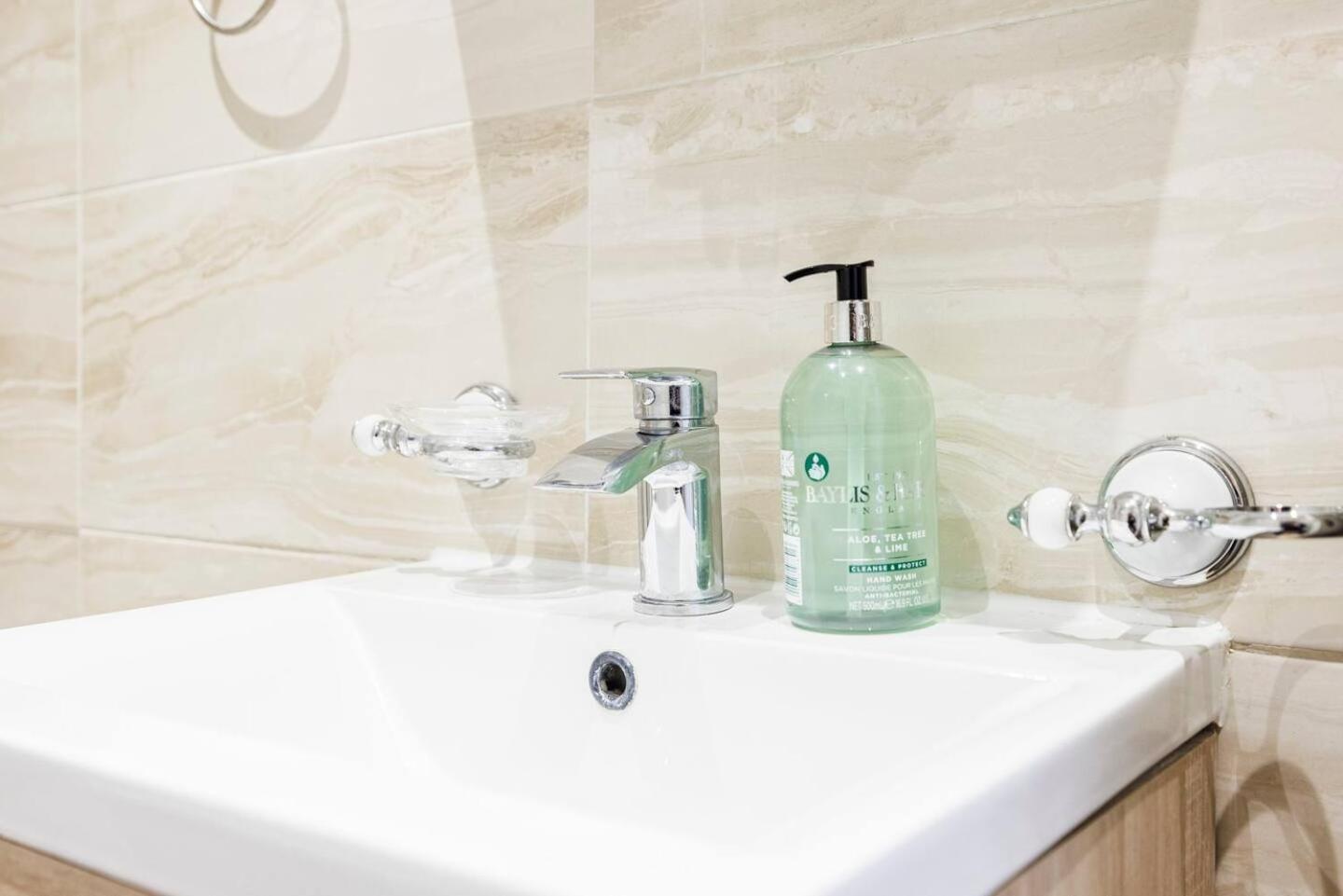 Appartamento 12 Bed Charming And Bright Flat *