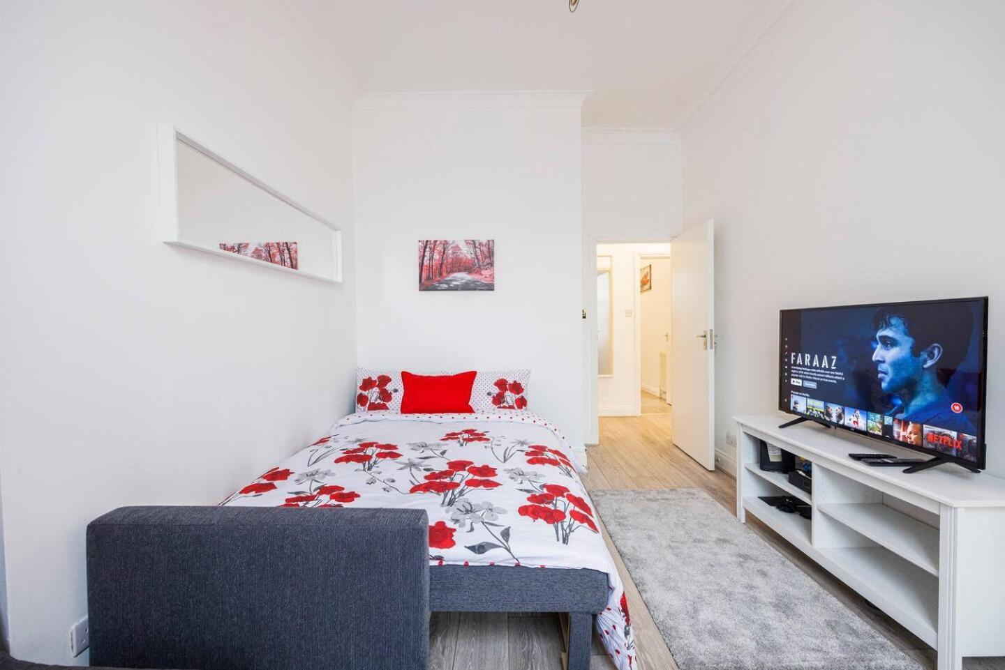 12 Bed Charming And Bright Flat Appartamento Londra