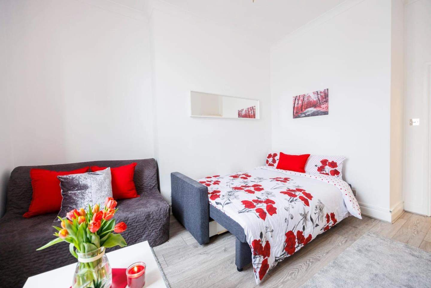Appartamento 12 Bed Charming And Bright Flat