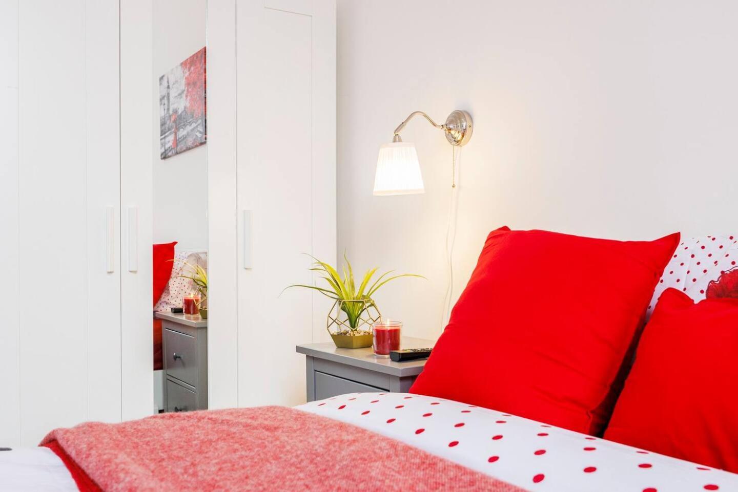 Appartamento 12 Bed Charming And Bright Flat *