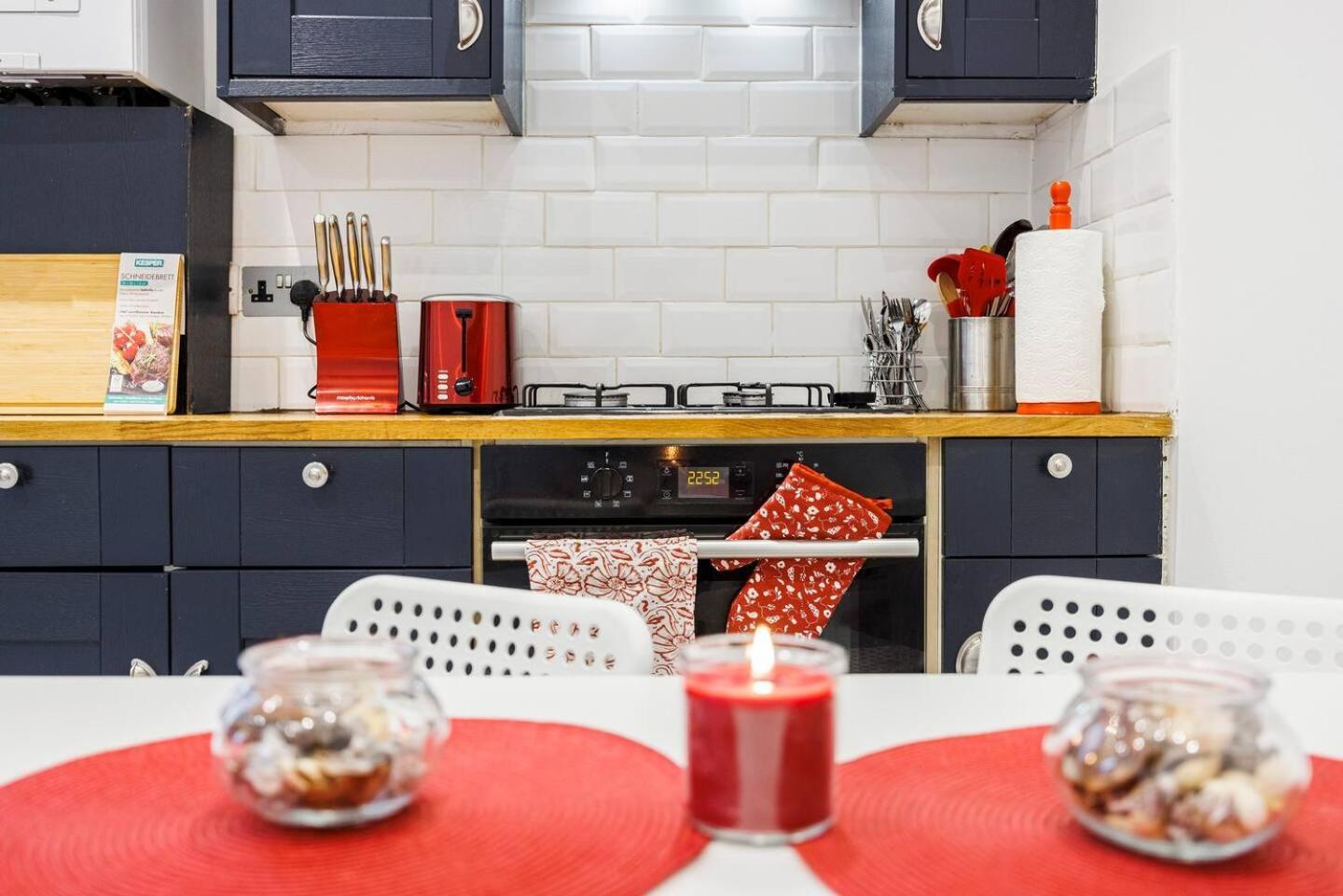 12 Bed Charming And Bright Flat Appartamento
